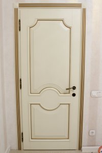 #806 Дверь межкомнатная из массива, крашенная