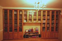 Библиотека (все шкафы из натурального дерева)